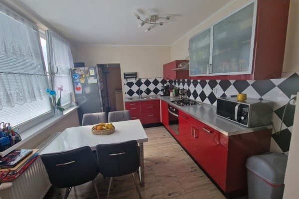 3 izb.byt na Novomestskej ul. s balkónom na predaj - Byt - Predaj
