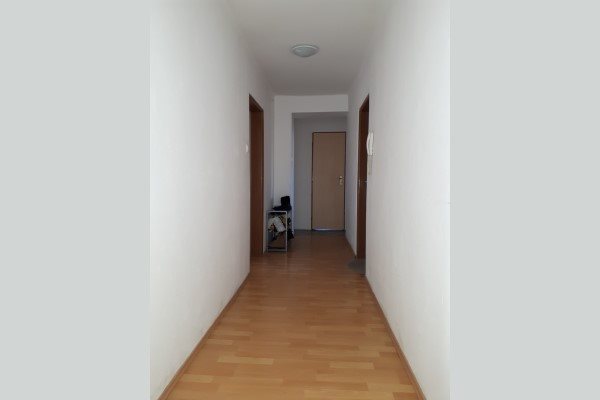 Sereď- poschodový rodinný dom na predaj s10 á pozemkom - Rodinný dom - Predaj