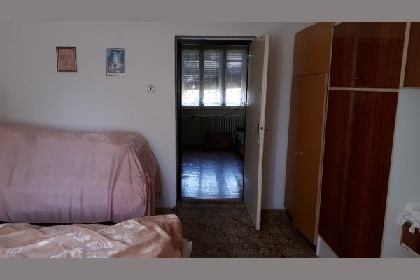Šintava-4 izb.RD v centre s pozemkom o výmere  585m2 na predaj - Rodinný dom - Predaj