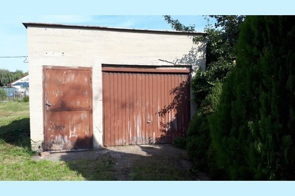 Šintava-4 izb.RD v centre s pozemkom o výmere  585m2 na predaj - Rodinný dom - Predaj