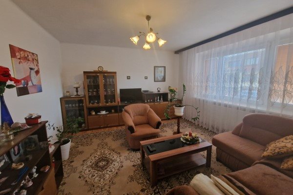 4 izb.RD v Seredi na Stromovej ulici s 645m2 pozemkom na predaj - Rodinný dom - Predaj