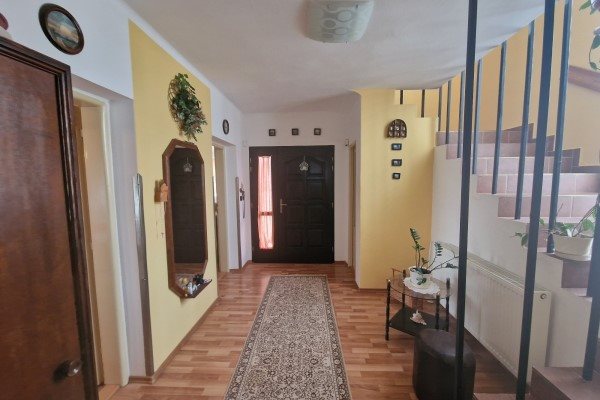 4 izb.RD v Seredi na Stromovej ulici s 645m2 pozemkom na predaj - Rodinný dom - Predaj