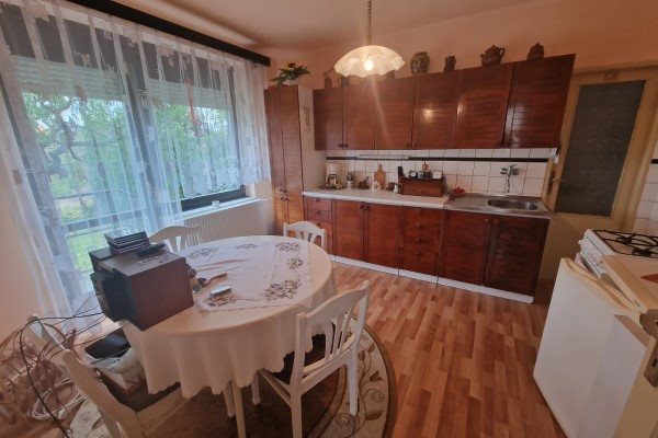 4 izb.RD v Seredi na Stromovej ulici s 645m2 pozemkom na predaj - Rodinný dom - Predaj