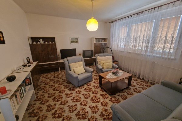 4 izb.RD v Seredi na Stromovej ulici s 645m2 pozemkom na predaj - Rodinný dom - Predaj